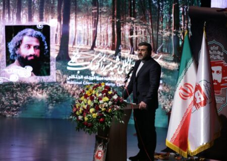 آرمان میرزا کوچک رهایی از استبداد بود