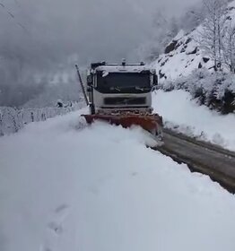 ۲۹۵ کیلومتر برف روبی در محورهای کوهستانی گیلان انجام شد