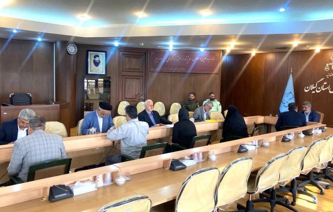 ملاقات ۱۱۷ نفر از شهروندان با رئیس کل دادگستری گیلان و معاونین قضایی