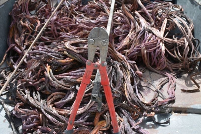 دستگیری ۲۶ نفرسارق کابل برق در رشت