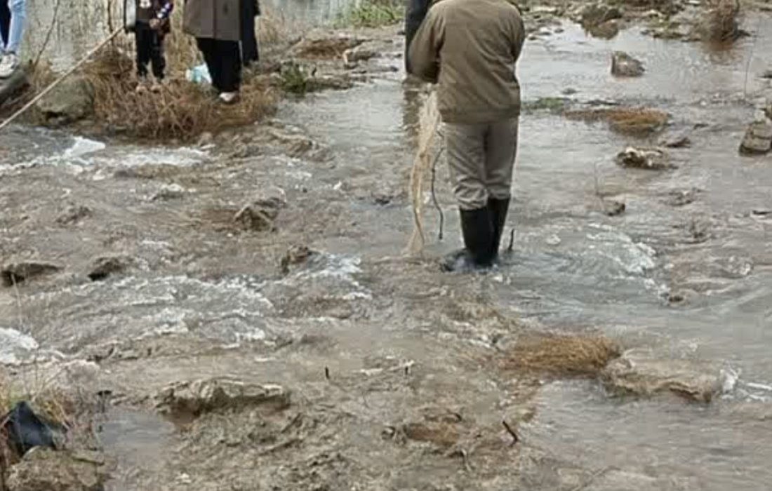 کشف ۴۷۵ مورد ادوات صید از رودخانه‌های گیلان