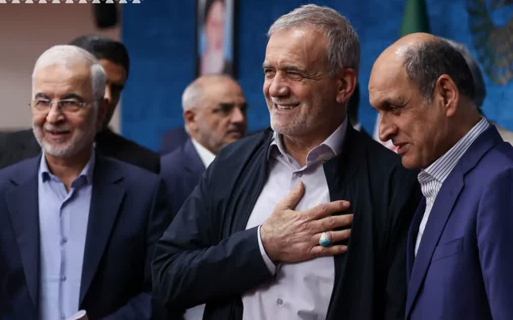 تشریح برنامه‌های دولت برای تحقق شعار سال با تاکید بر توسعه متوازن استان‌ها