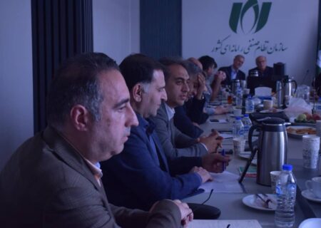 لزوم ورود هوش مصنوعی در مدارس و دانشگاه‌ها 