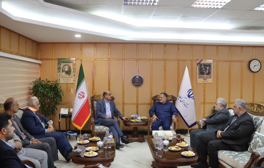 در نشست بازرس کل گیلان با استاندار مطرح شد؛  تهدید فاضلاب؛ بزرگ‌ترین چالش زیست‌محیطی تالاب انزلی