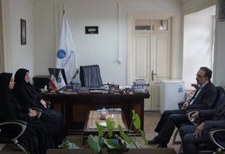 همکاری برای استفاده از ظرفیت بانوان در نشست بنیاد نخبگان گیلان و استانداری