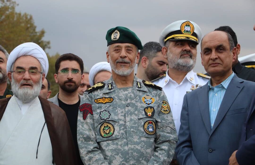 امیر دریادار سیاری در رشت عنوان کرد: تداوم راه شهدا رمز عزت و استقلال ملت ایران