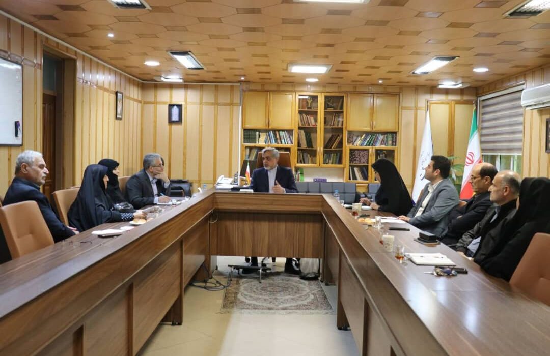 بازسازی تمثال شهدا اولویت دهیاران و شهرداری‌ها قرار گیرد