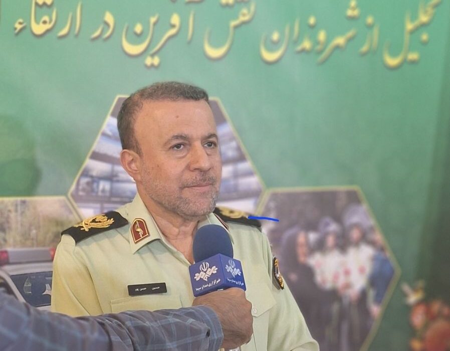 تجلیل از شهروندان نقش‌آفرین در برقراری امنیت اجتماعی در پلیس گیلان