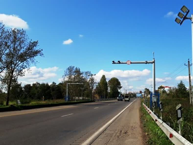 رفتارهای پرخطر رانندگان توسط دوربین‌های ثبت تخلفات کنترل می‌شود 