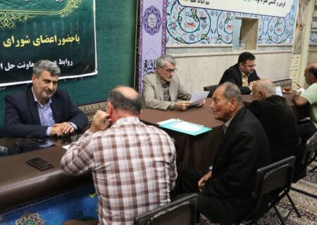 دیدار چهره به چهره رئیس کل دادگستری گیلان با مردم در مساجد رشت