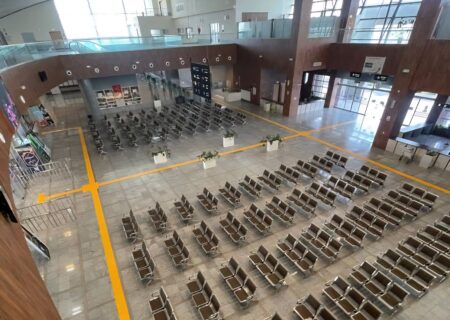 اجرای مسیر ویژه افراد دارای محدودیت بینایی در ایستگاه راه‌آهن رشت