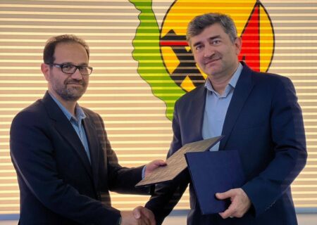 انعقاد تفاهم نامه همکاری شرکت توزیع برق گیلان با توزیع برق استان فارس