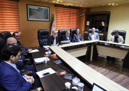 انتقاد رئیس شورای شهر رشت از پیشرفت کُند هوشمندسازی در حوزه حمل و نقل شهری