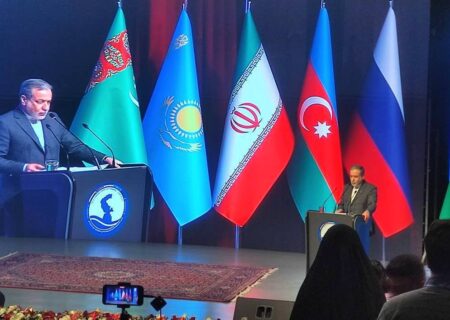 عراقچی: رابطه ایران با روسیه راهبردی است/همسایگان ما اولویت ما هستند