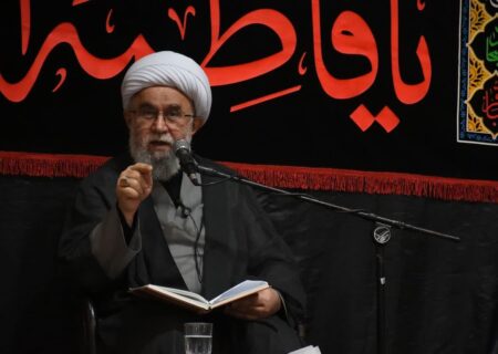 آیت‌الله رمضانی: سیره فاطمی نقشه راه زندگی پاک است / عبادت خالصانه انسان را به قله بندگی می‌رساند