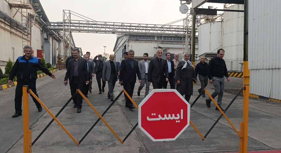 بازدید رئیس سازمان غذا و دارو از ۳ واحد تولید غذایی، لوازم پزشکی و بهداشتی در گیلان