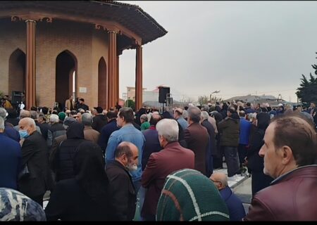 پیکر “ناصر مسعودی” خواننده پرآوازه گیلانی در جوار مزار میرزا کوچک آرام گرفت