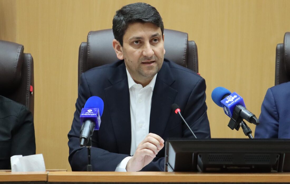 وزیر ارتباطات در رشت: توسعه ارتباطات، پیشران پیشرفت کشور است/ هوشمندسازی ۶۰ مدرسه در گیلان