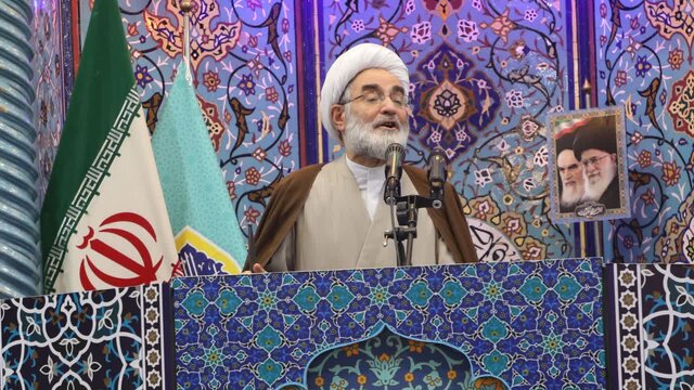 نماینده ولی فقیه در گیلان: مساجد و مصلی‌ها، پایگاه‌های قدرت ملت ایران هستند