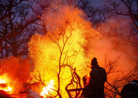 ۲۰ نقطه از جنگل های رودبار و سیاهکل درگیر حریق شد