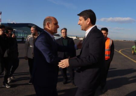 وزیر ارتباطات و فناوری اطلاعات وارد رشت شد