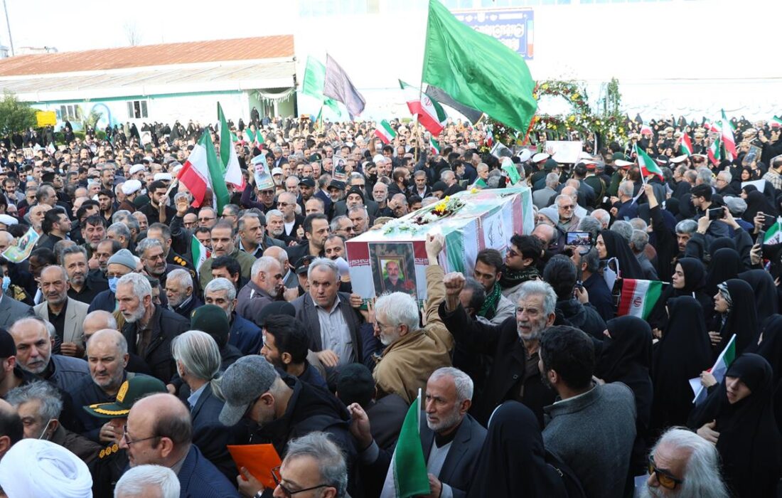 خروش گیلانیان در مراسم تشییع پیکر ۷ شهید حافظ امنیت در رشت