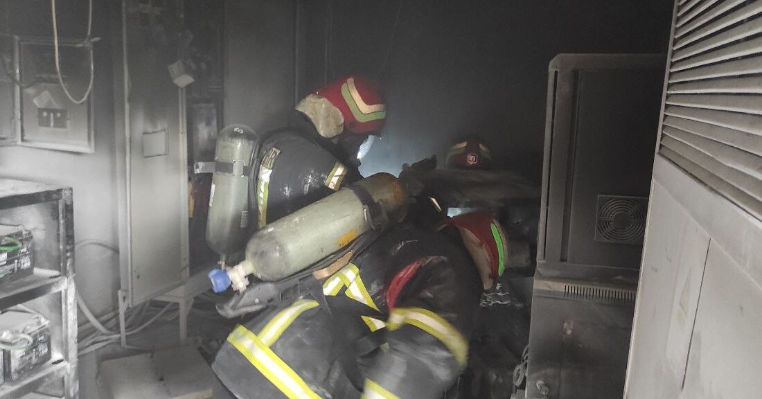 آتش سوزی در اتاقک ups بیمارستان آریا رشت مهار شد