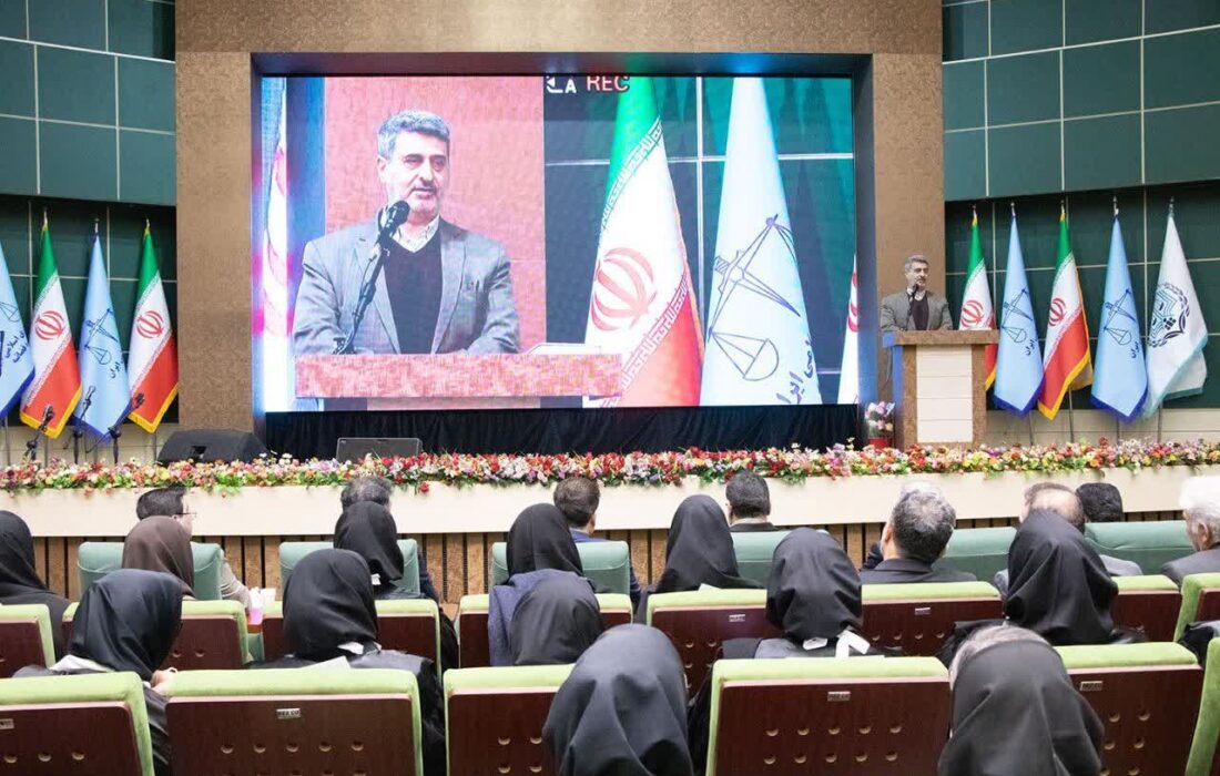 برگزاری آیین تحلیف کارآموزان مرکز وکلای استان گیلان