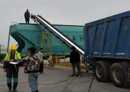 آغاز بارگیری و اعزام محموله ترانزیتی کود اوره از بندرکاسپین