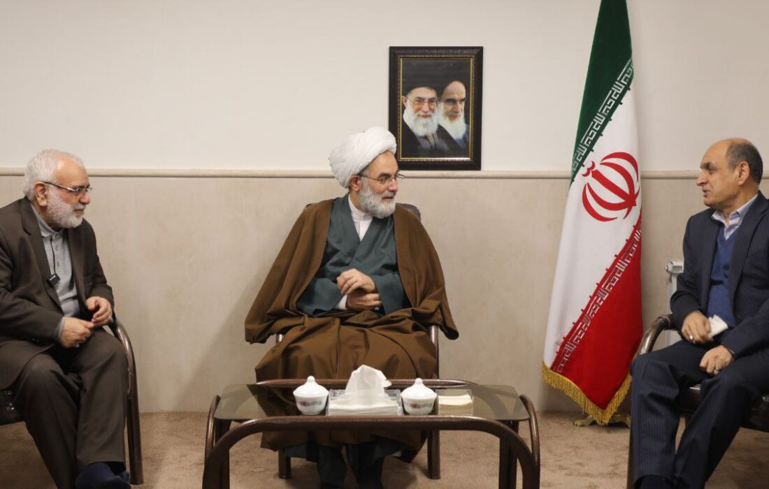 رفاه اقشار ضعیف مطالبه جدی مردم است