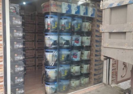 مدیرکل صمت خبر داد:  کشف ۱۰ تن روغن موتور قاچاق در رشت