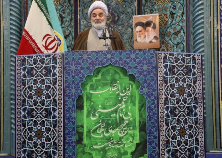 ملت ایران عزت خود را به هیچ بهایی نمی فروشد/ انقلاب اسلامی از آرمان‌های خود کوتاه نمی‌آید