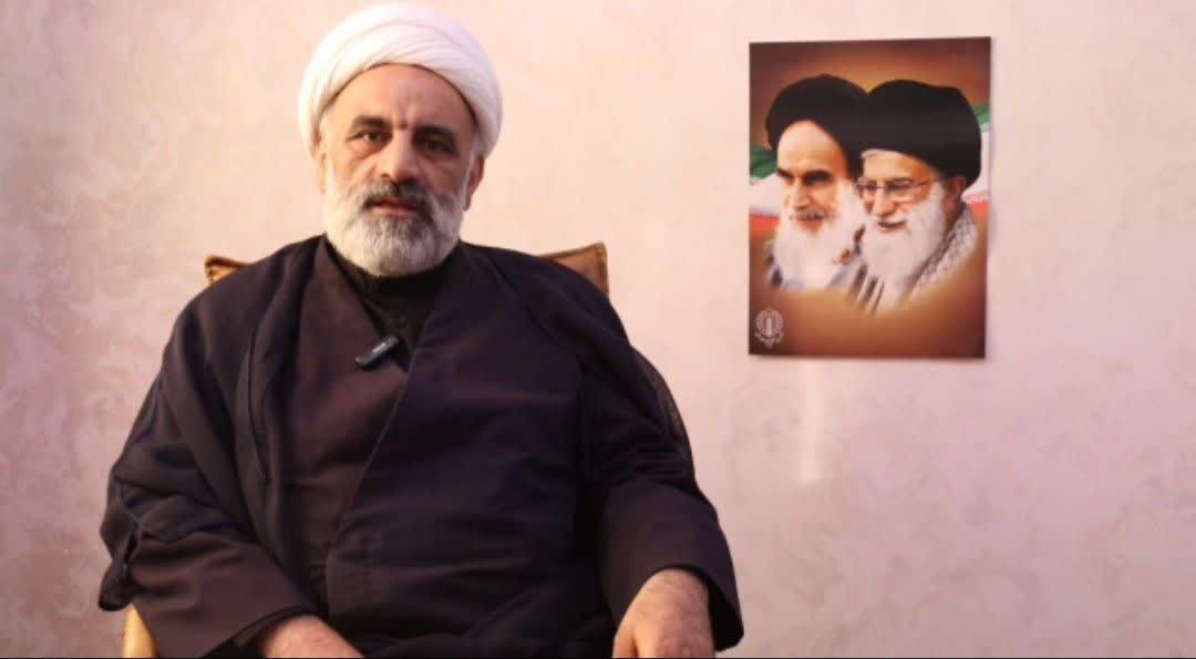 حضور آگاهانه مردم در صحنه عامل نابودی دشمن و تداوم مسیر شهدا است
