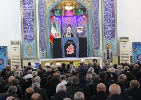 راه آیت الله سید مجتبی خامنه‌ای همان راه رهبر شهید انقلاب است 