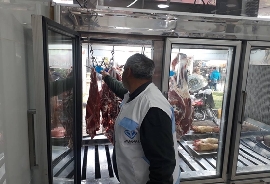 ضبط و معدوم سازی بیش از ۱۰۰ کیلوگرم فرآورده خام غیربهداشتی خمام