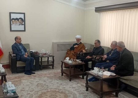 بررسی روند بازسازی مسجد مجتهد رشت در دیدار هیئت امنا با استاندار گیلان