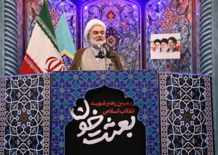 قدرت ولایت فقیه توسط رهبر شهید برای عبور کشور از بحران‌ها متجلی شد/طرف مذاکره با آمریکا جمعیت چند میلیونی مردم است