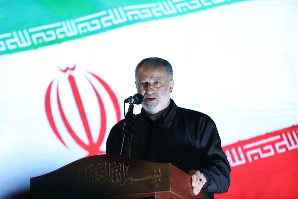 مردم ایران در بزنگاههای تاریخی ثابت کردند پای انقلاب و نظام مقدس ایستادند